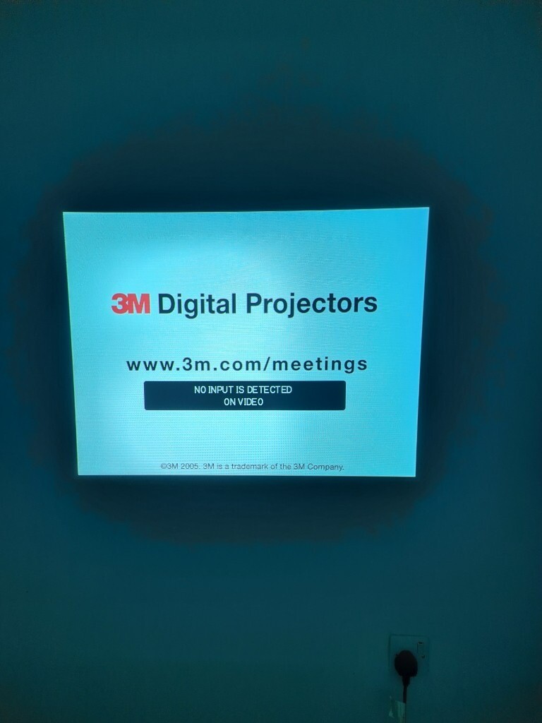 3M S15i Multimedia Projector | in Old 